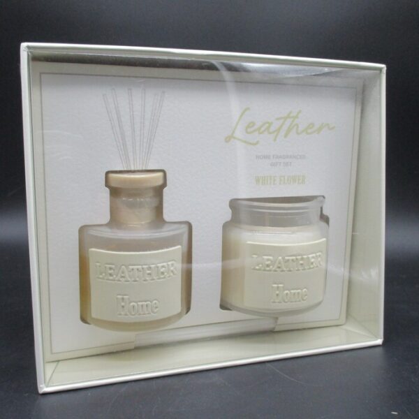 WHITE FLOWER/ROSA FANTASY COFANETTO CANDELA E DIFFUSORE
